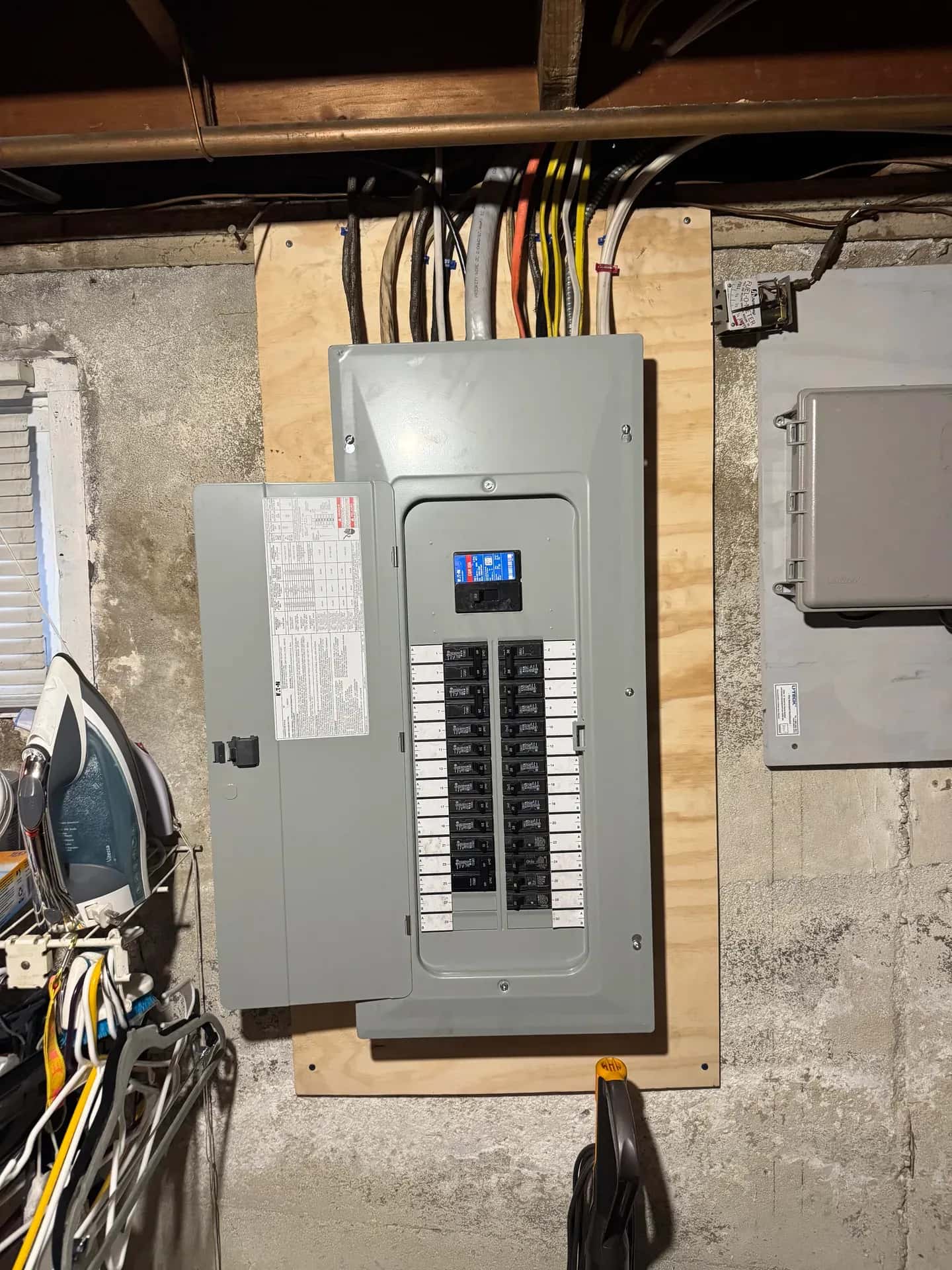 200 amp breaker panel upgrade by No Shorts Electric