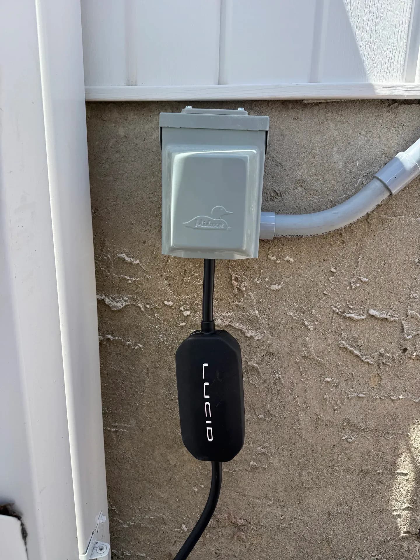Lucid EV NEMA 14-50 outlet install
